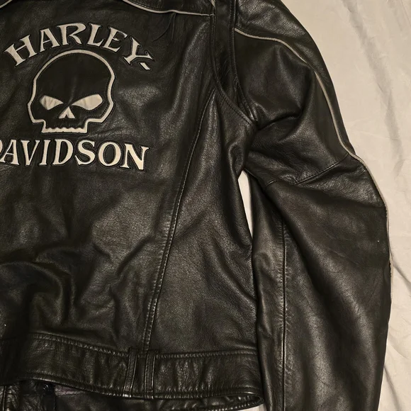 Women's Harley-Davidson Black Leather Jacket With Reflective Logos - Picture 11 of 12